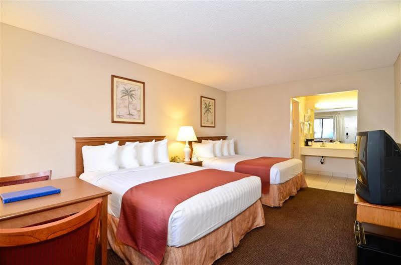 סן דייגו Pleasant Inn מראה חיצוני תמונה